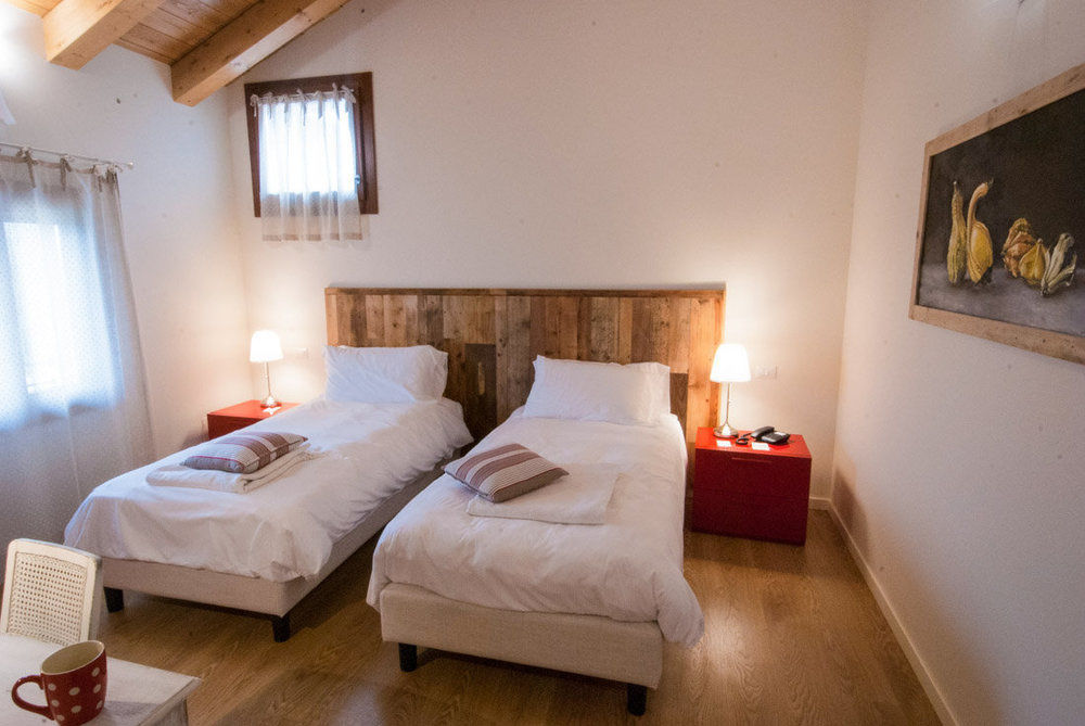Casa Dei Racconti Pensionat Ceggia Eksteriør billede