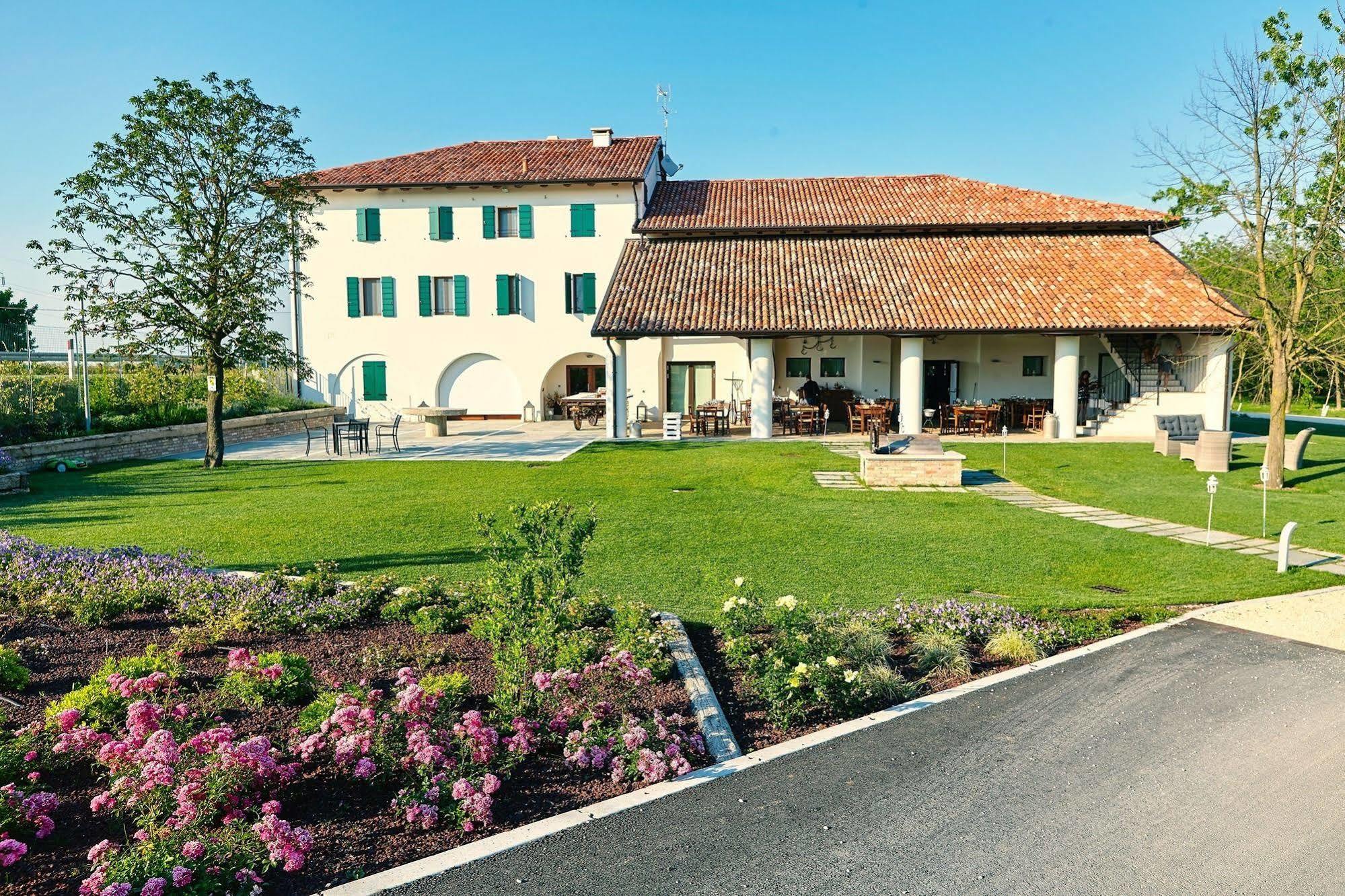 Casa Dei Racconti Pensionat Ceggia Eksteriør billede